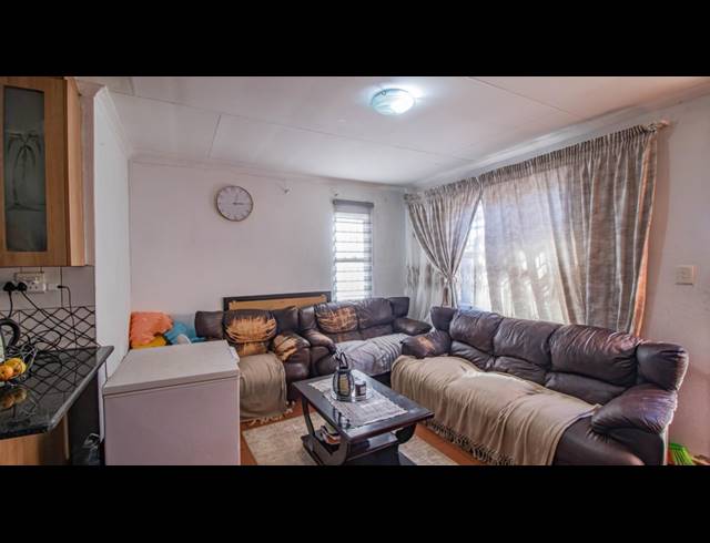 3 BEDROOM HOUSE FOR SALE IN LEOPARD'S REST SECURITY ESTATE
